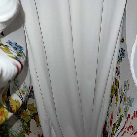 Brand: Ever Pretty Floral Printed Sleeveless V Neck Maxi Dress - Picture 4 of 16